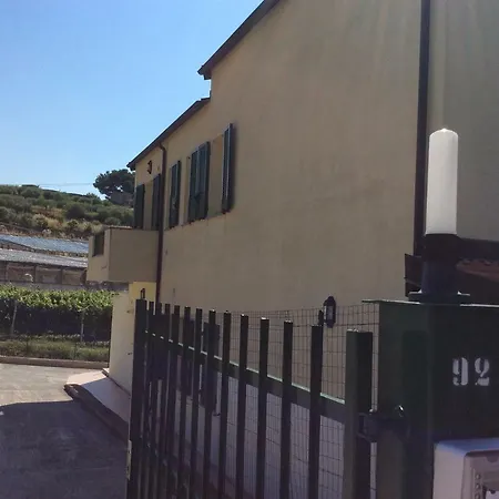 Lombardi Apartment *